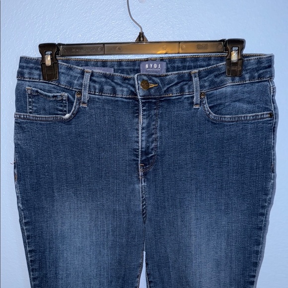 NYDJ Skinny Women's Blue Jeans - size 12. G - Picture 2 of 5